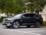 2025 Volkswagen Talagon 2.0T 220HP L4 7DCT