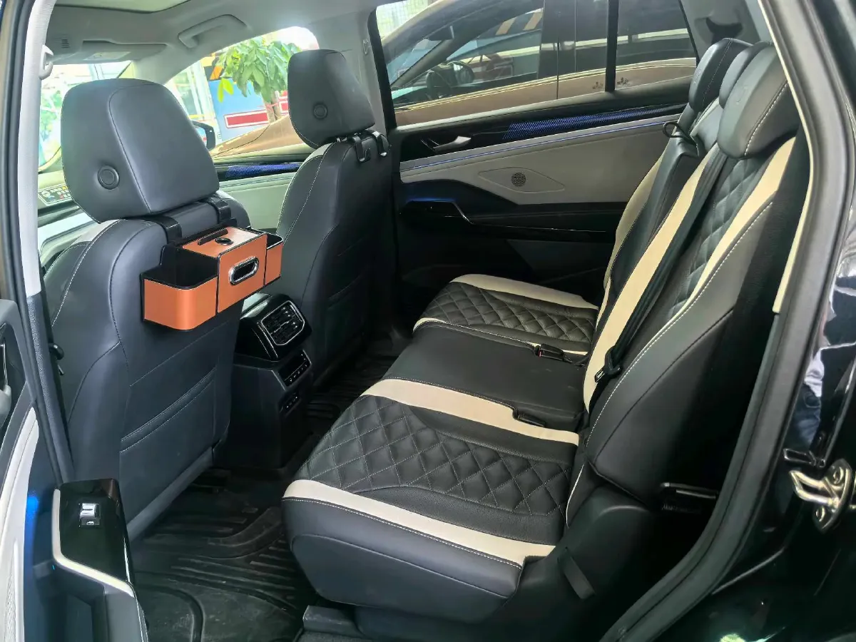 2022 Volkswagen ID.6 Crozz BEV 84.8KWH,autocango,china used car exporter,china ev exporter,chinese used car exporter,chinese used ev exporter