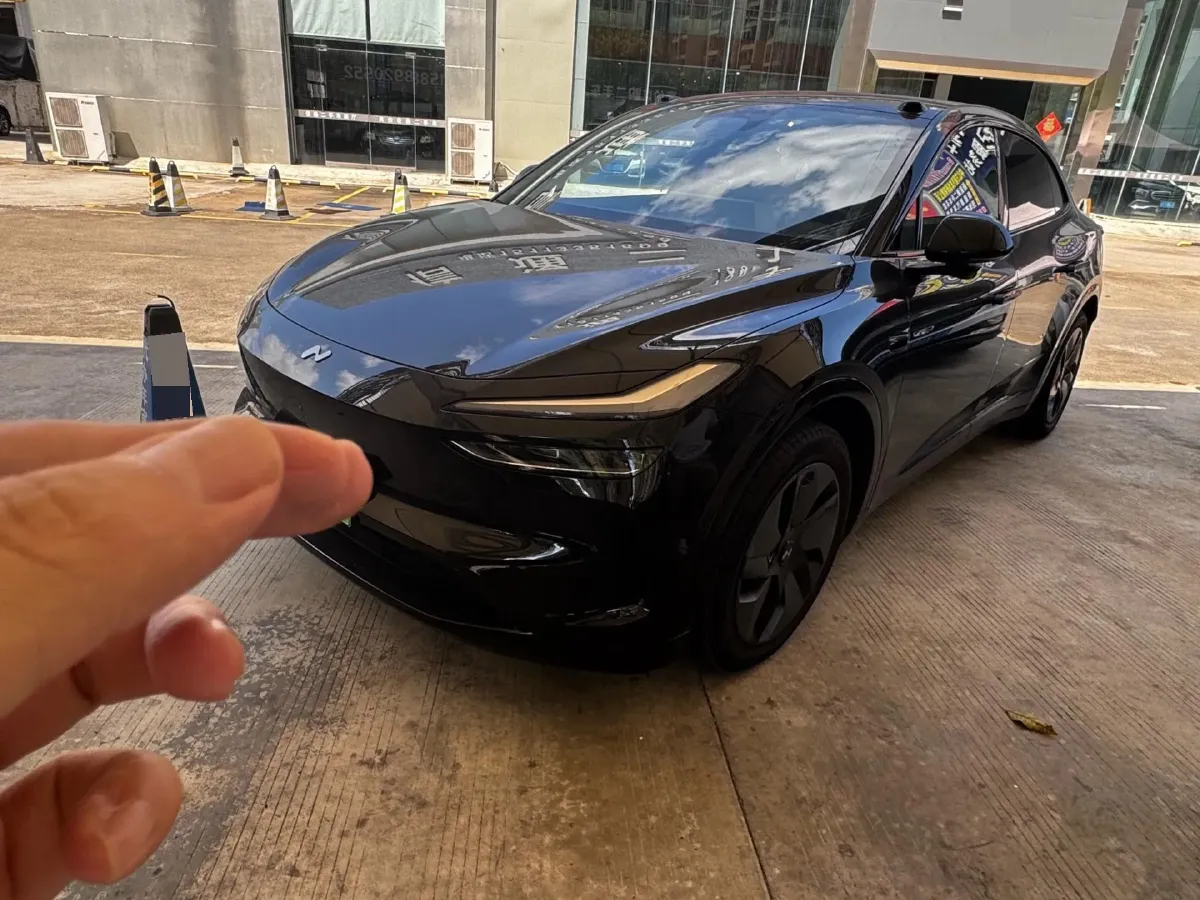 2024 IM L6 BEV 75KWH,autocango,china used car exporter,china ev exporter,chinese used car exporter,chinese used ev exporter