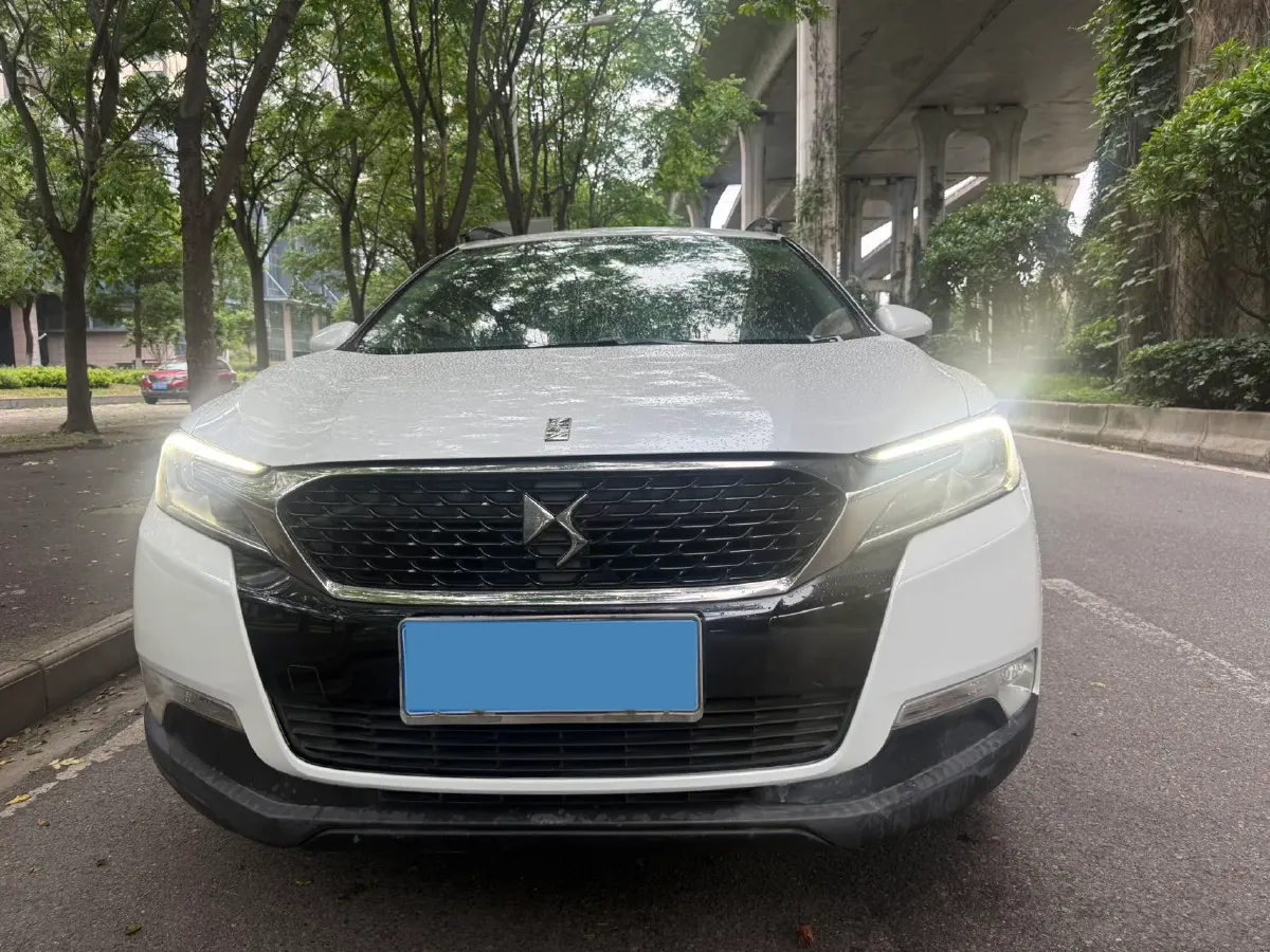2018 DS 6 1.6T 167HP L4 6AT,autocango,china used car exporter,china ev exporter,chinese used car exporter,chinese used ev exporter