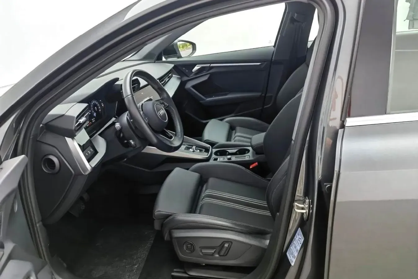 2024 Audi A3 1.4T 150HP L4 7DCT,autocango,china used car exporter,china ev exporter,chinese used car exporter,chinese used ev exporter