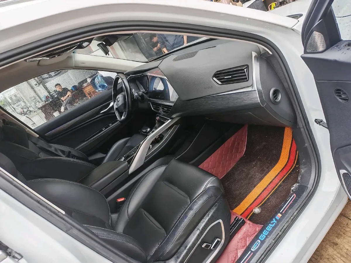 2020 Roewe RX5 1.5T 169HP L4 AMT PHEV 11.1KWH,autocango,china used car exporter,china ev exporter,chinese used car exporter,chinese used ev exporter