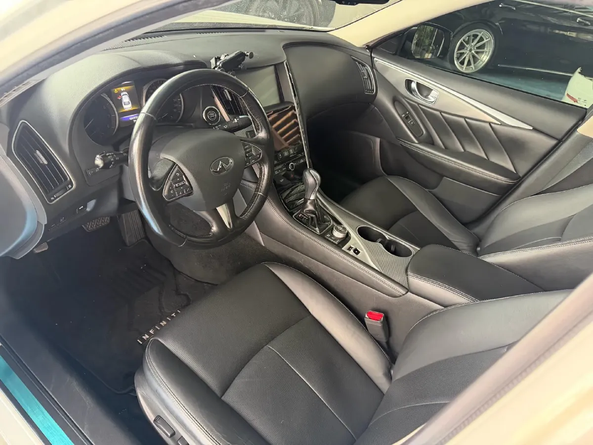 2016 Infiniti Q50L 2.0T 211HP L4 7AT,autocango,china used car exporter,china ev exporter,chinese used car exporter,chinese used ev exporter