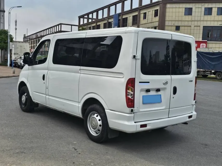 2019 MAXUS XinTu V80 2.5T 136HP L4 6MT,autocango,china used car exporter,china ev exporter,chinese used car exporter,chinese used ev exporter