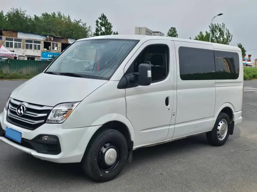 2019 MAXUS XinTu V80 2.5T 136HP L4 6MT,autocango,china used car exporter,china ev exporter,chinese used car exporter,chinese used ev exporter