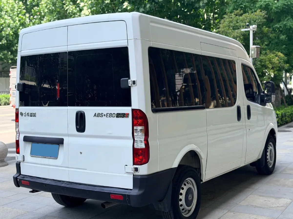 2018 DongFeng DFAC YuFeng 2.3T 110HP L4 6MT,autocango,china used car exporter,china ev exporter,chinese used car exporter,chinese used ev exporter