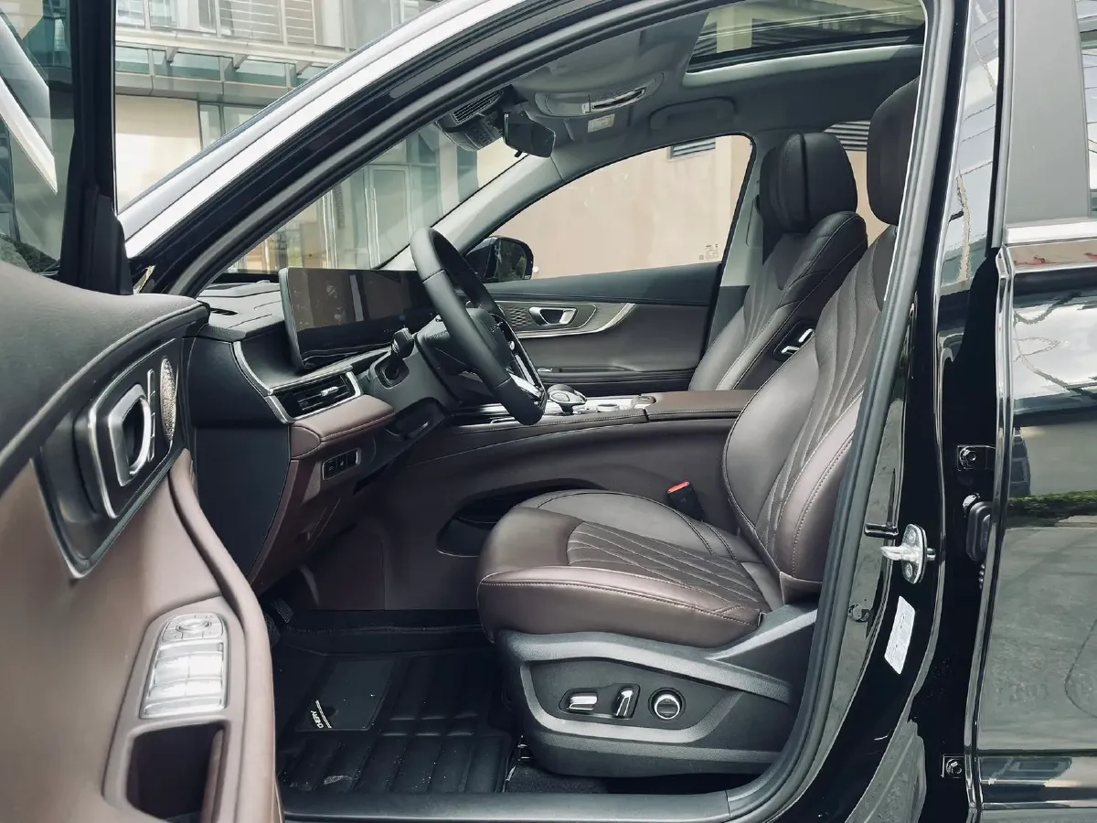 2024 Chery Tiggo 8 PRO 2.0T 254HP L4 8AT,autocango,china used car exporter,china ev exporter,chinese used car exporter,chinese used ev exporter