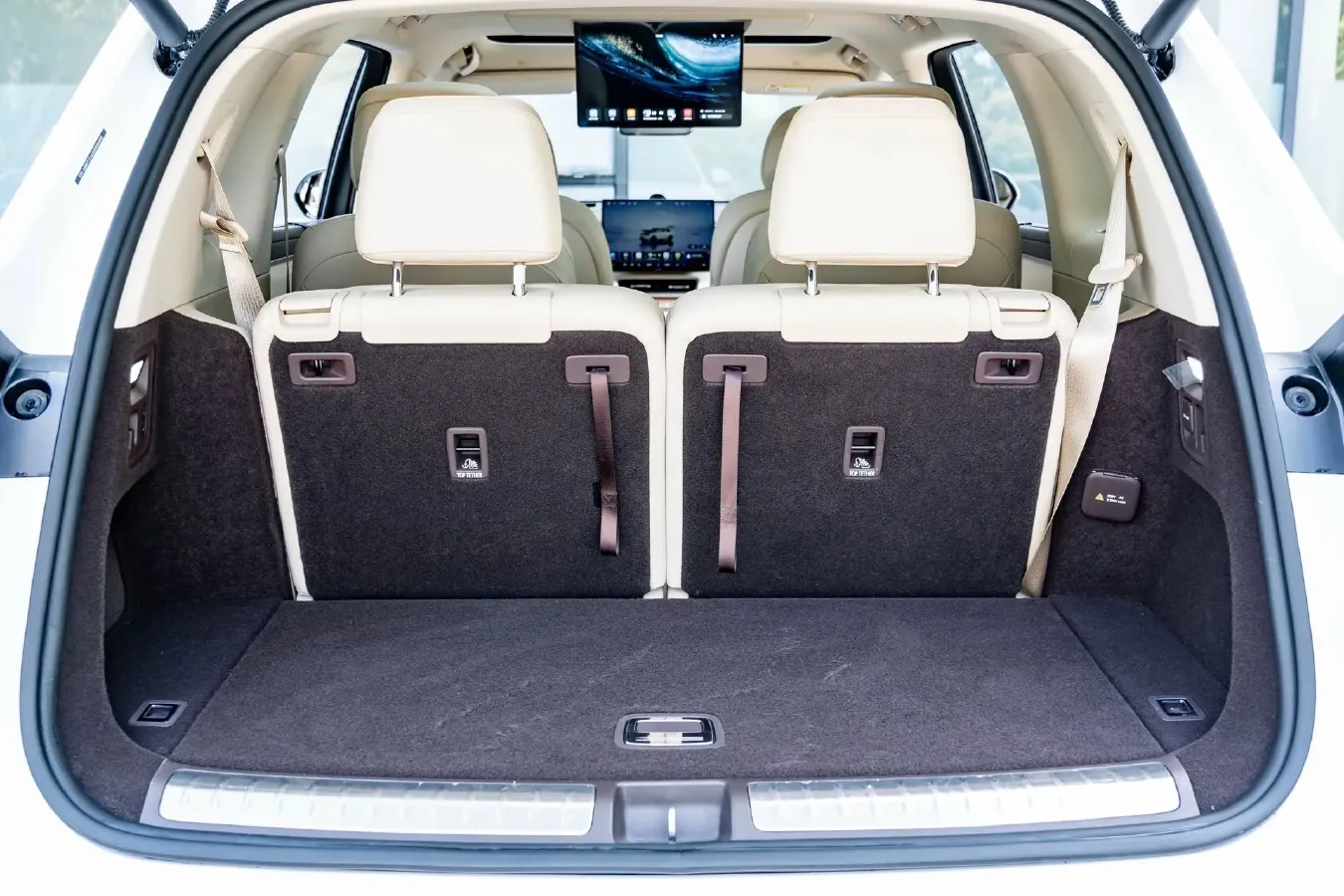 2026 AITO AITO M7 REEV 160HP REEV,autocango,china used car exporter,china ev exporter,chinese used car exporter,chinese used ev exporter