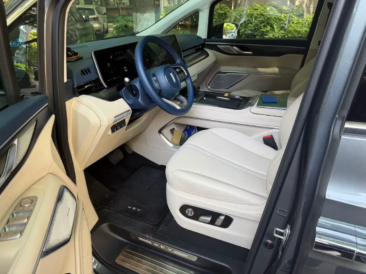2024 Voyah ZhuiGuang 1.5T 136HP L4 PHEV 43KWH,autocango,china used car exporter,china ev exporter,chinese used car exporter,chinese used ev exporter