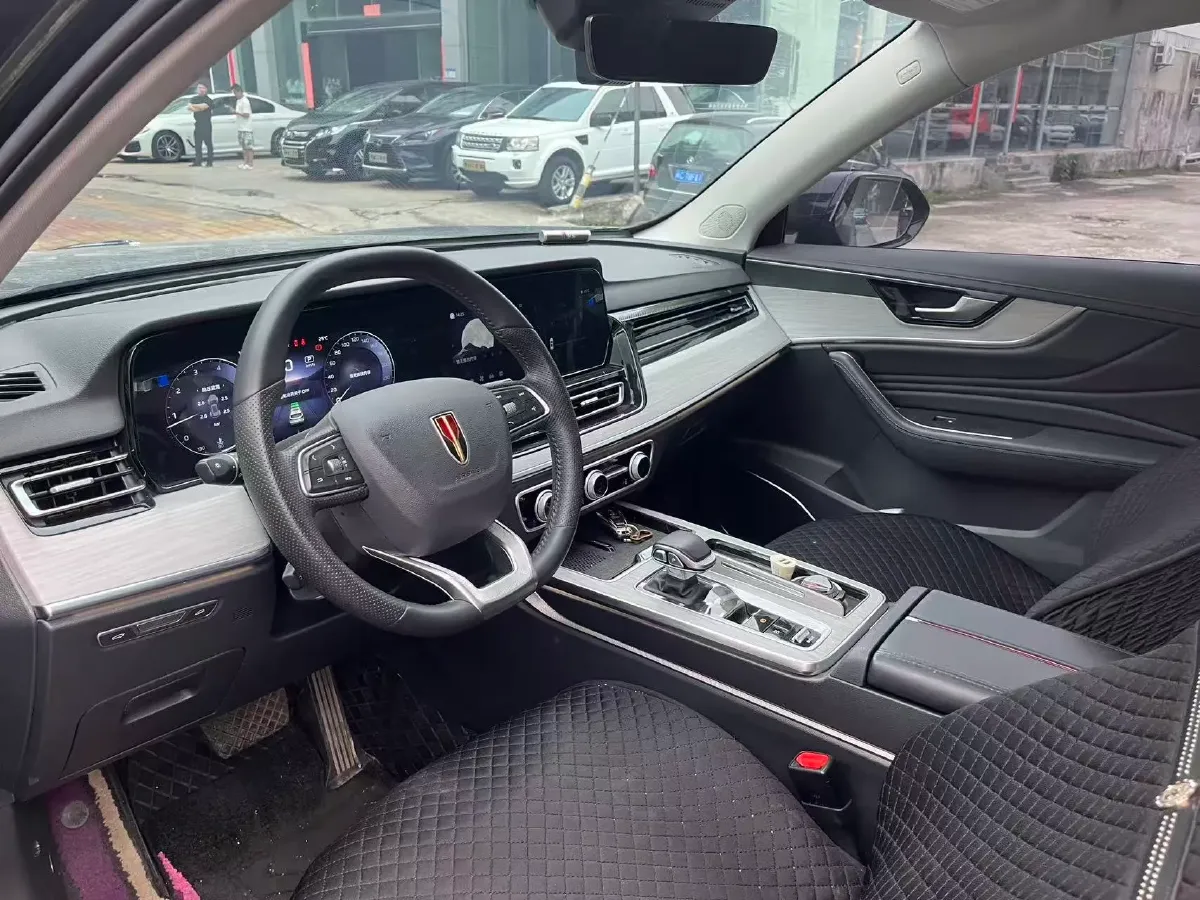 2025 HongQi HS5 2.0T 252HP L4 8AT,autocango,china used car exporter,china ev exporter,chinese used car exporter,chinese used ev exporter