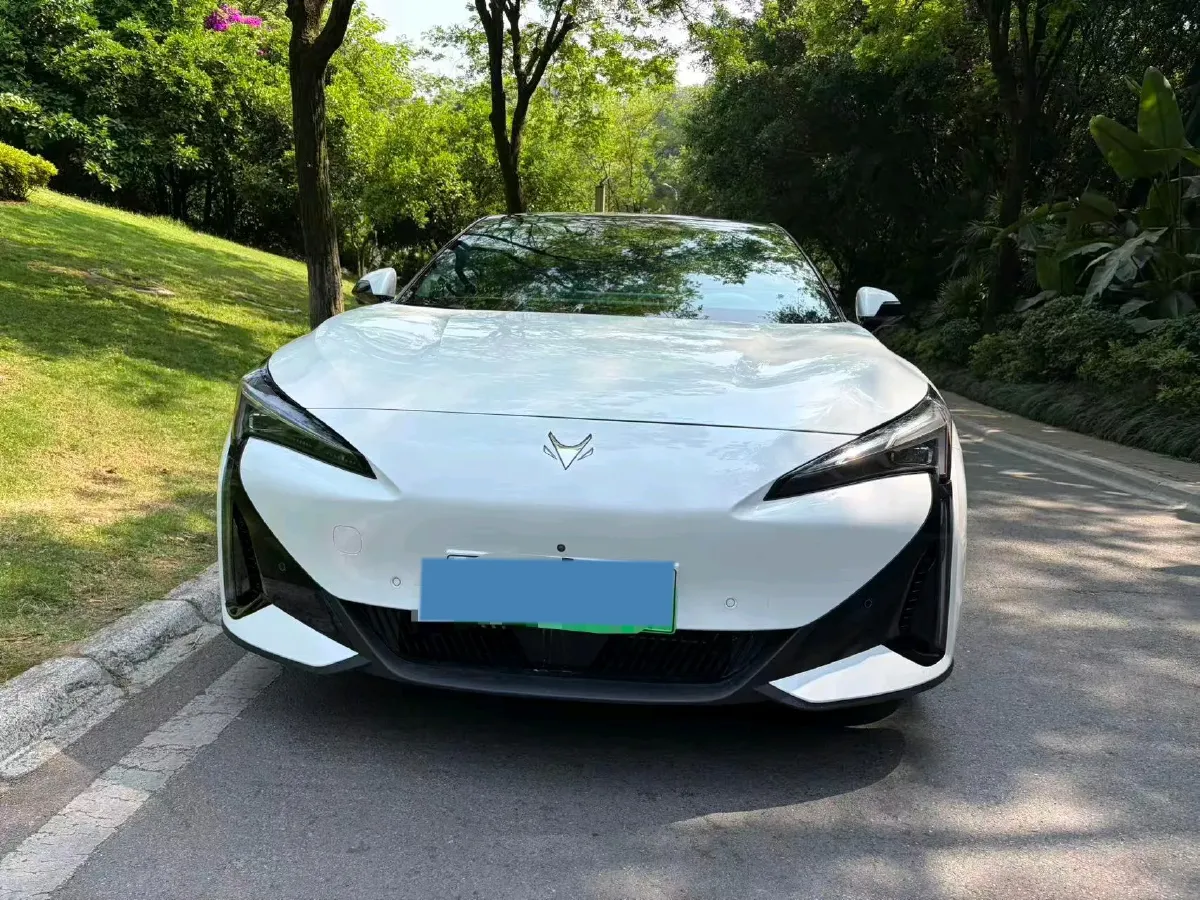 2025 ARCFOX αS5 BEV,autocango,china used car exporter,china ev exporter,chinese used car exporter,chinese used ev exporter