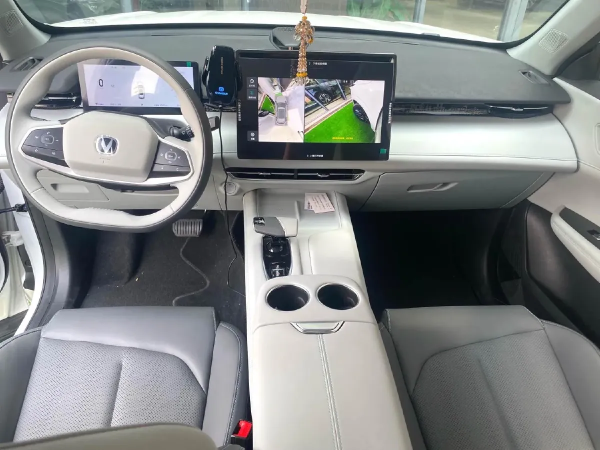 2025 ChangAn UNI-Z 1.5T 188HP L4 7DCT,autocango,china used car exporter,china ev exporter,chinese used car exporter,chinese used ev exporter