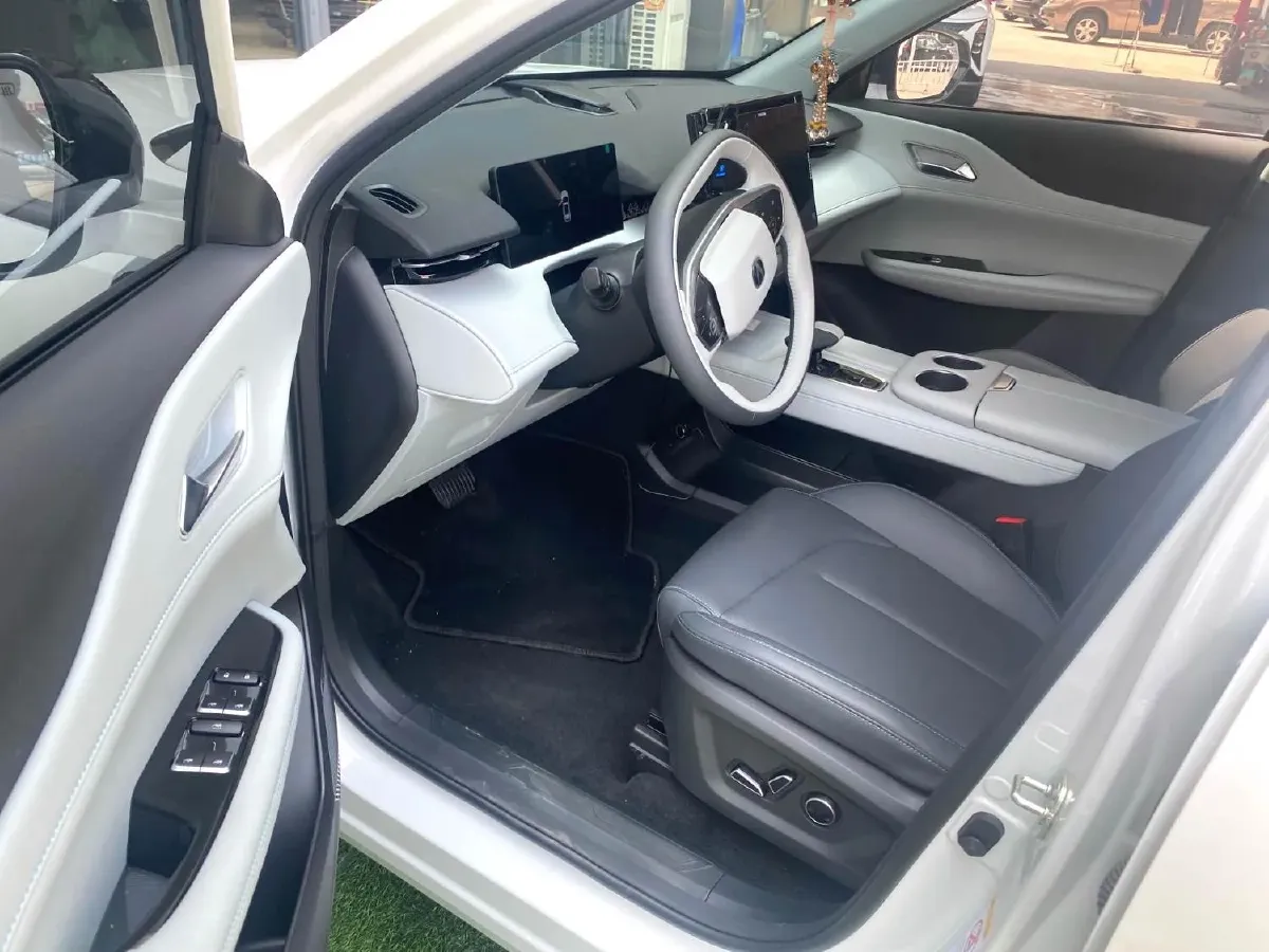2025 ChangAn UNI-Z 1.5T 188HP L4 7DCT,autocango,china used car exporter,china ev exporter,chinese used car exporter,chinese used ev exporter
