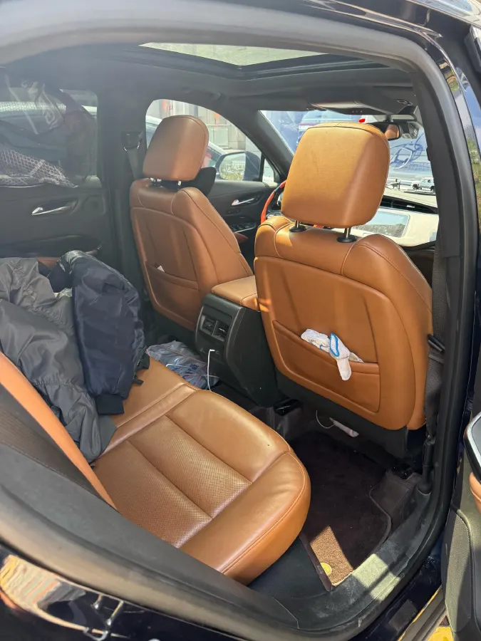 2022 Cadillac XT4 2.0T 237HP L4 9AT,autocango,china used car exporter,china ev exporter,chinese used car exporter,chinese used ev exporter
