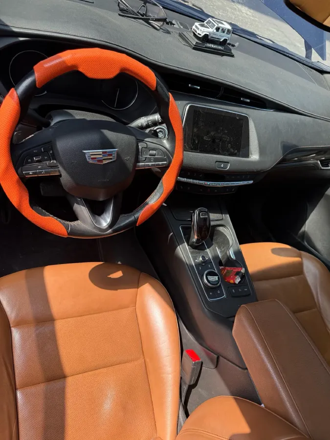2022 Cadillac XT4 2.0T 237HP L4 9AT,autocango,china used car exporter,china ev exporter,chinese used car exporter,chinese used ev exporter