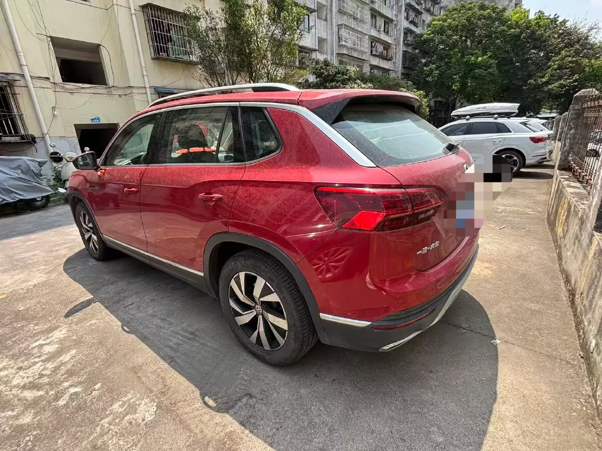 2019 MINI CLUBMAN 1.5T 102HP L3 6AT,autocango,china used car exporter,china ev exporter,chinese used car exporter,chinese used ev exporter