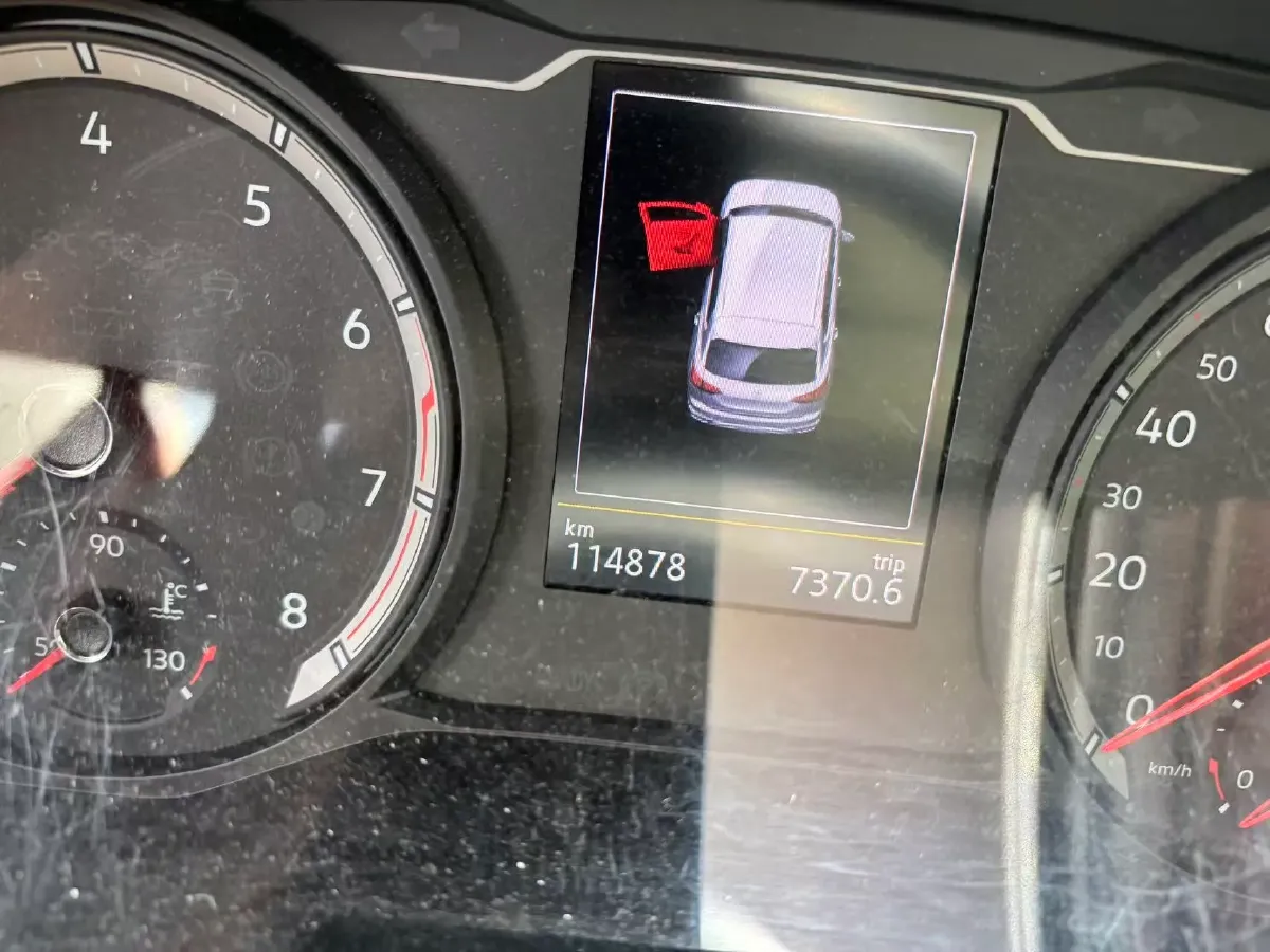 2019 MINI CLUBMAN 1.5T 102HP L3 6AT,autocango,china used car exporter,china ev exporter,chinese used car exporter,chinese used ev exporter