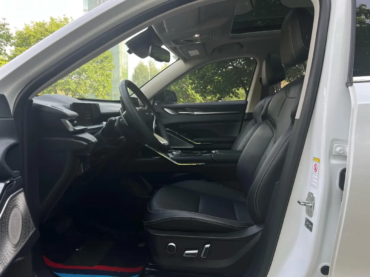 2021 Haval H6 1.5T 169HP L4 7DCT,autocango,china used car exporter,china ev exporter,chinese used car exporter,chinese used ev exporter