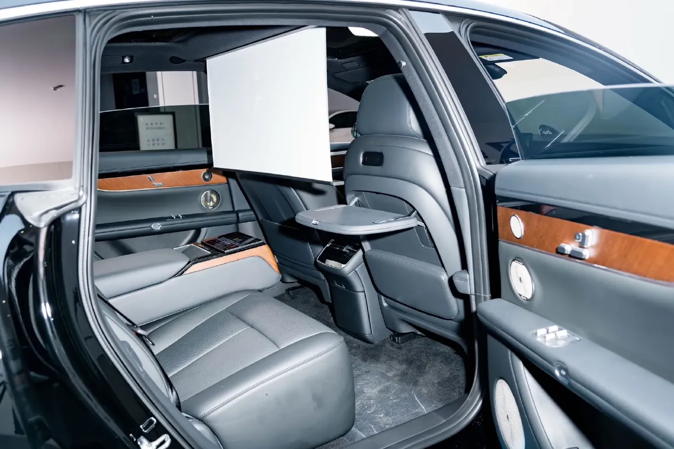 2024 HIMA Stelato S9 BEV 100KWH,autocango,china used car exporter,china ev exporter,chinese used car exporter,chinese used ev exporter