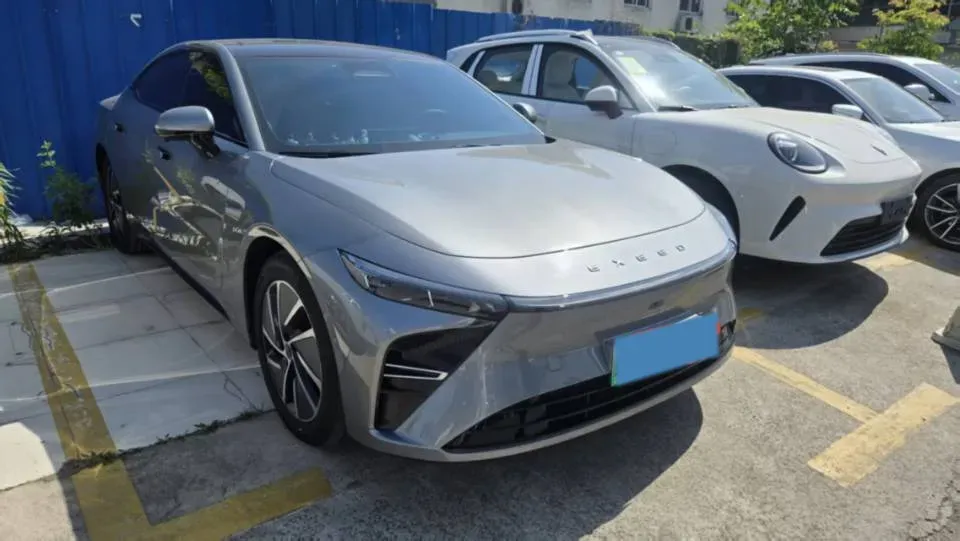 2025 Exceed Sterra ES REEV 156HP REEV 34.7KWH,autocango,china used car exporter,china ev exporter,chinese used car exporter,chinese used ev exporter
