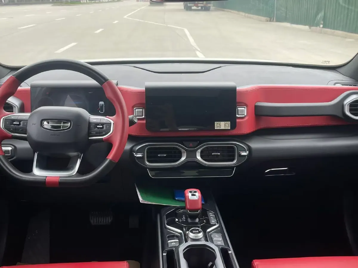2020 Geely ICON 1.5T 177HP L3 7DCT,autocango,china used car exporter,china ev exporter,chinese used car exporter,chinese used ev exporter