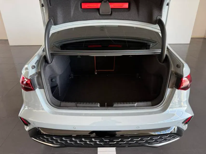 2025 Audi A3 1.5T 160HP L4 7DCT,autocango,china used car exporter,china ev exporter,chinese used car exporter,chinese used ev exporter