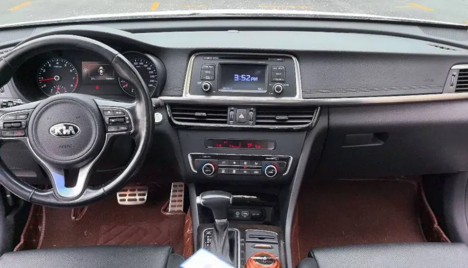 2017 Kia K5 2.0L 161HP L4 6AT,autocango,china used car exporter,china ev exporter,chinese used car exporter,chinese used ev exporter