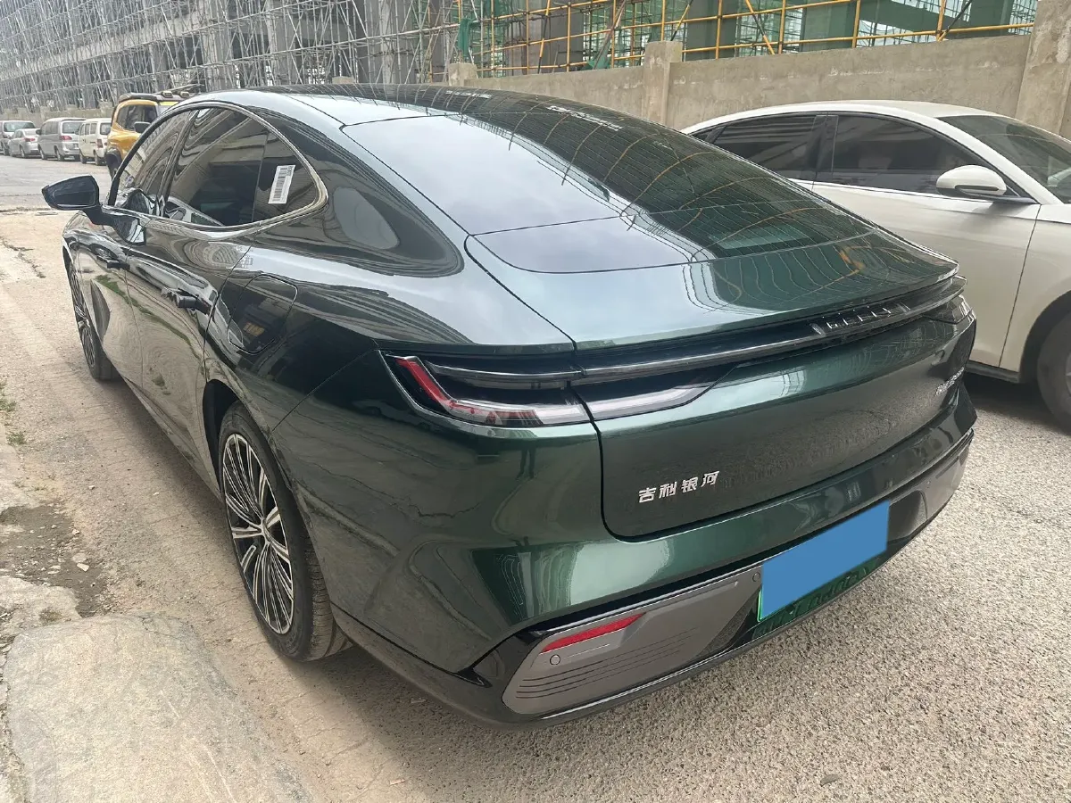 2025 Geely Galaxy Starshine 8 1.5T 163HP L4 3DHT PHEV 27.69KWH,autocango,china used car exporter,china ev exporter,chinese used car exporter,chinese used ev exporter