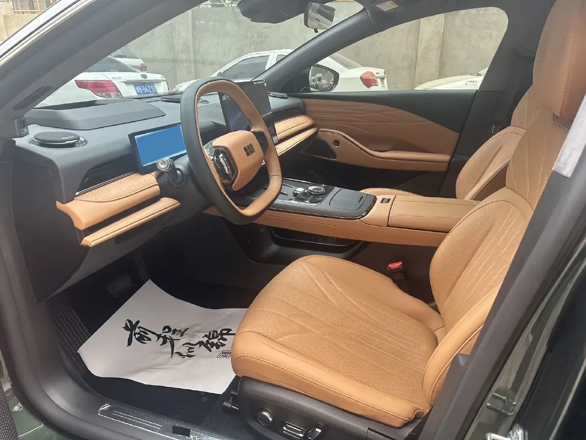 2025 Geely Galaxy Starshine 8 1.5T 163HP L4 3DHT PHEV 27.69KWH,autocango,china used car exporter,china ev exporter,chinese used car exporter,chinese used ev exporter