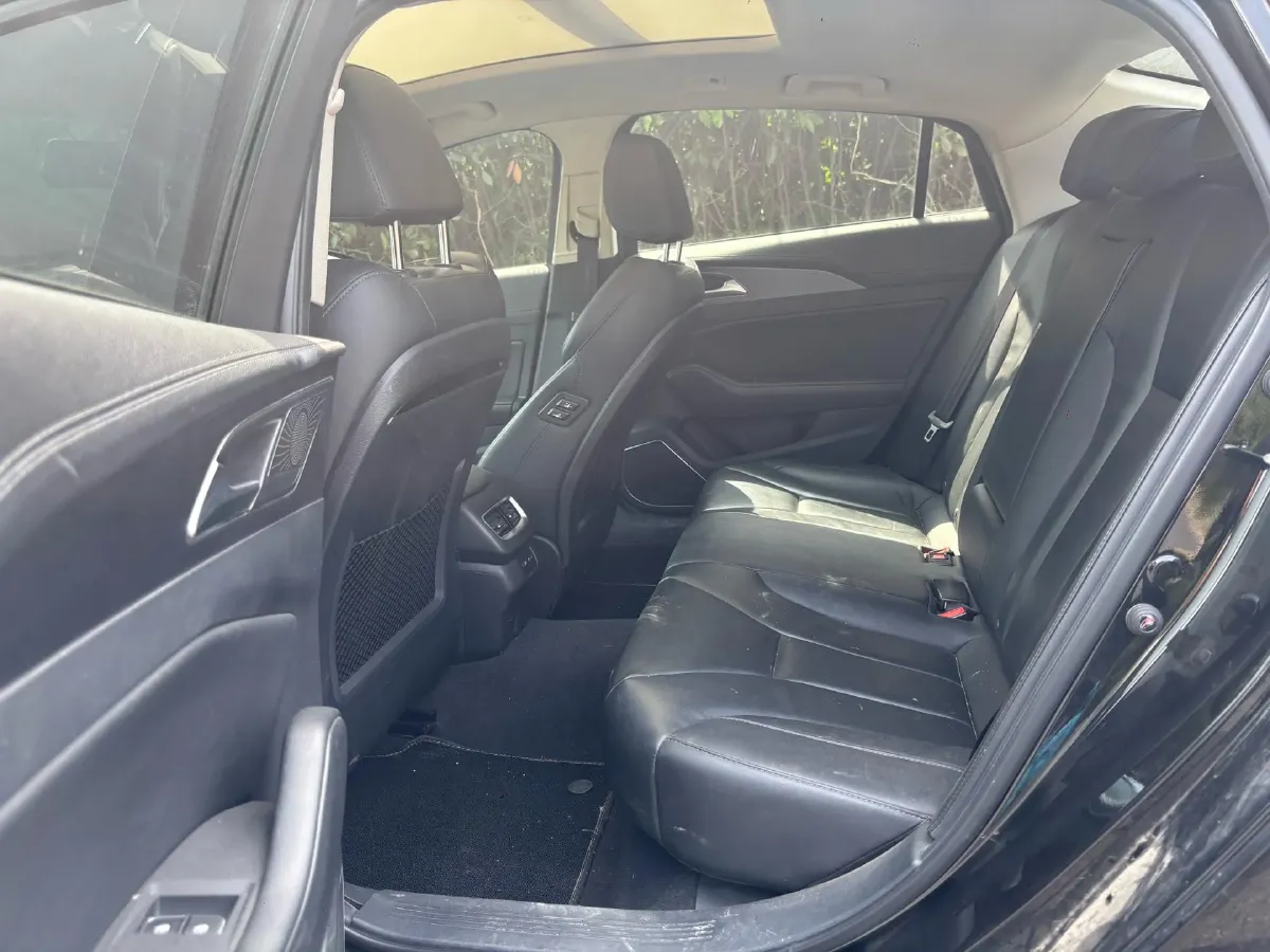 2022 HongQi H5 1.5T 169HP L4 7DCT,autocango,china used car exporter,china ev exporter,chinese used car exporter,chinese used ev exporter