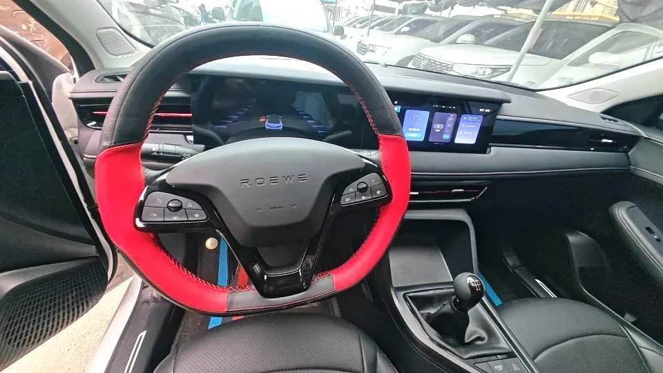 2023 Roewe i5 1.5L 129HP L4 5MT,autocango,china used car exporter,china ev exporter,chinese used car exporter,chinese used ev exporter