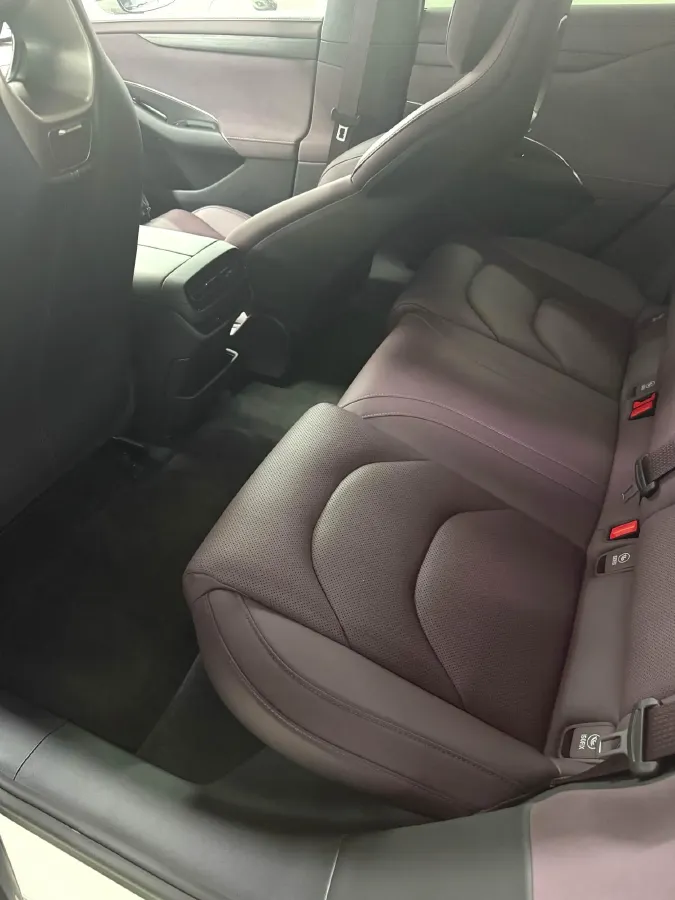 2024 MI SU7 BEV 94.3KWH,autocango,china used car exporter,china ev exporter,chinese used car exporter,chinese used ev exporter