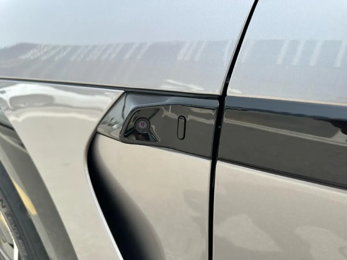2025 MI YU7 BEV 96.3KWH,autocango,china used car exporter,china ev exporter,chinese used car exporter,chinese used ev exporter