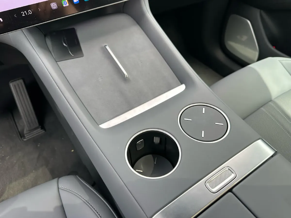 2025 MI YU7 BEV 96.3KWH,autocango,china used car exporter,china ev exporter,chinese used car exporter,chinese used ev exporter