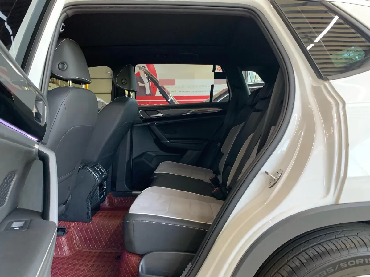 2021 Volkswagen Tayron 2.0T 220HP L4 7DCT,autocango,china used car exporter,china ev exporter,chinese used car exporter,chinese used ev exporter