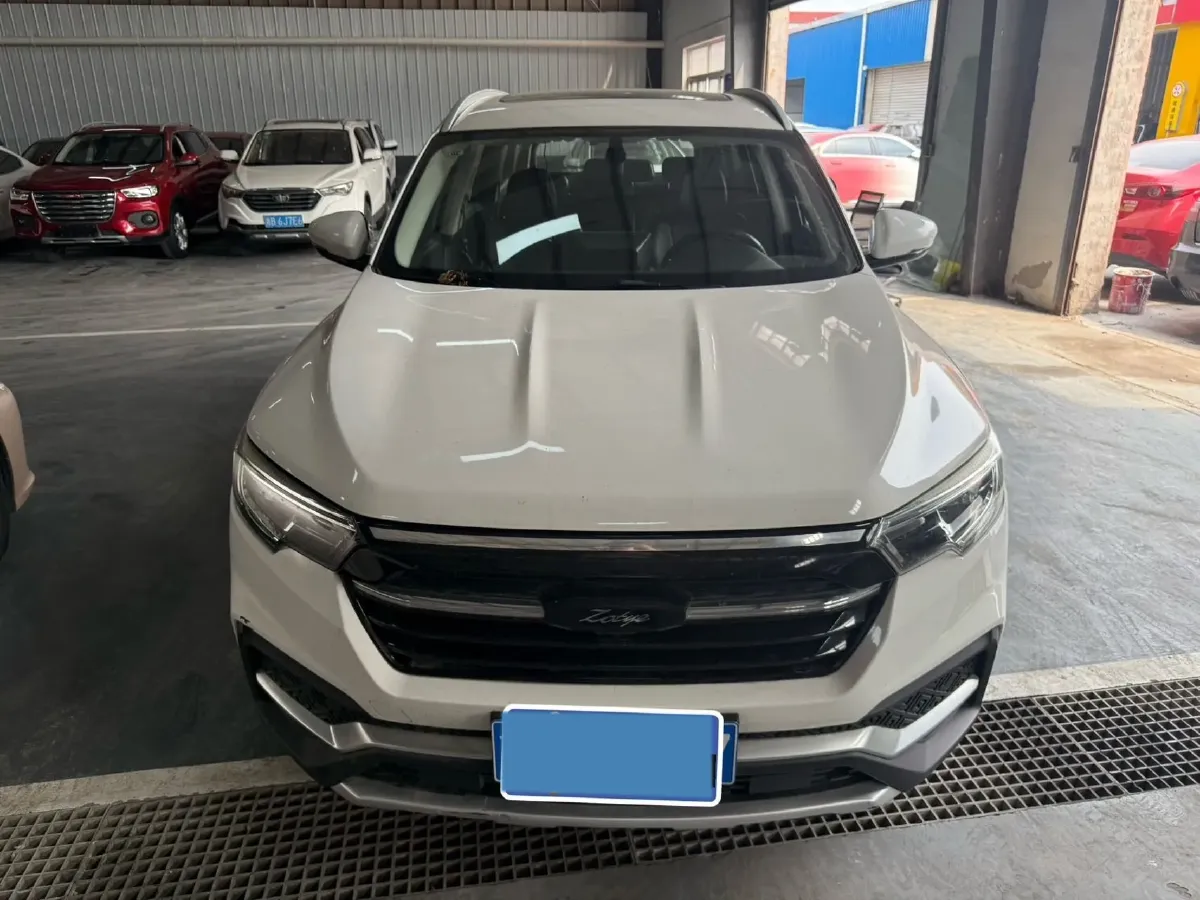 2018 Zotye T500 1.5T 156HP L4 6AT,autocango,china used car exporter,china ev exporter,chinese used car exporter,chinese used ev exporter