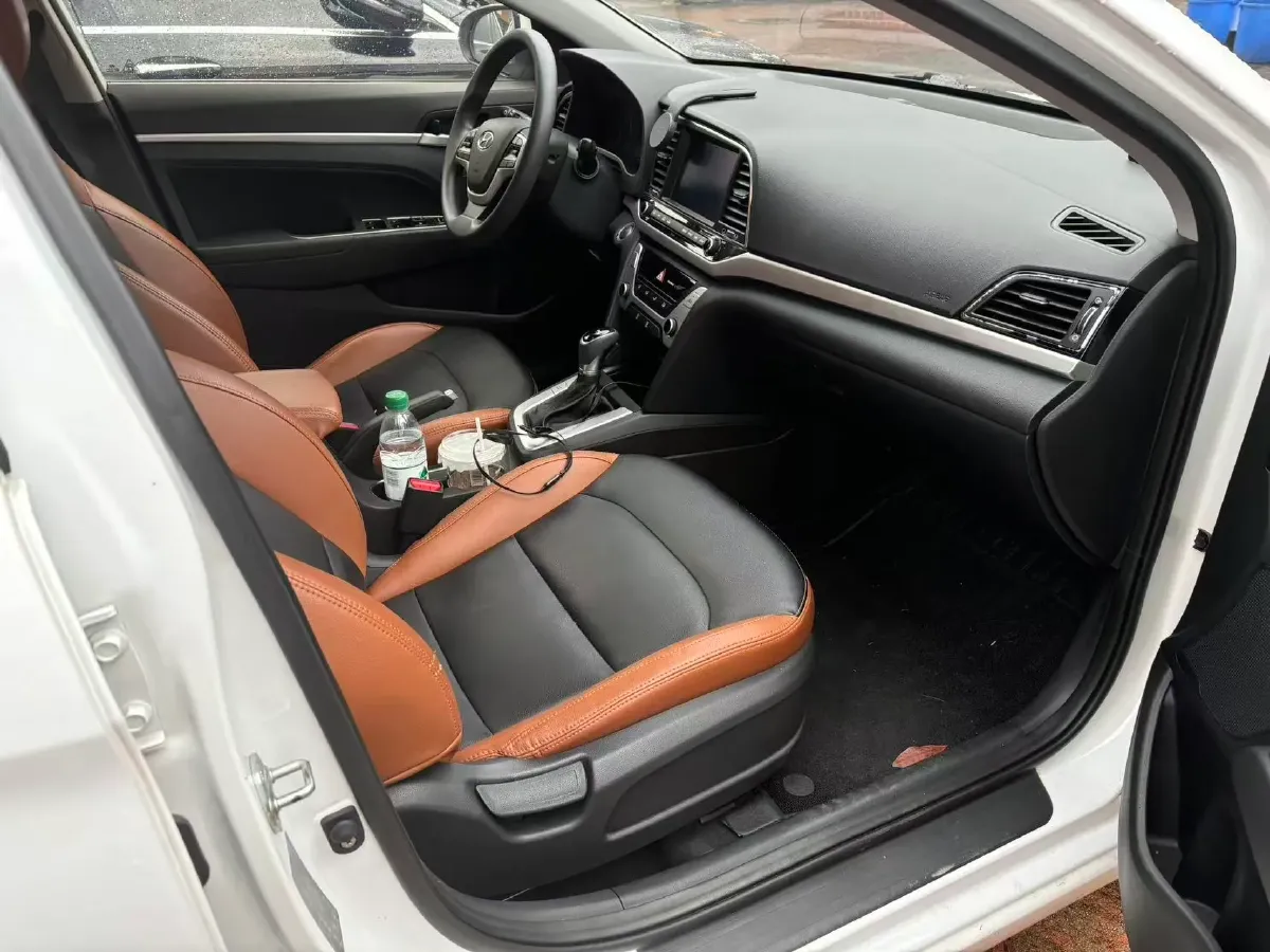 2018 Hyundai Elantra 1.6L 130HP L4 6AT,autocango,china used car exporter,china ev exporter,chinese used car exporter,chinese used ev exporter