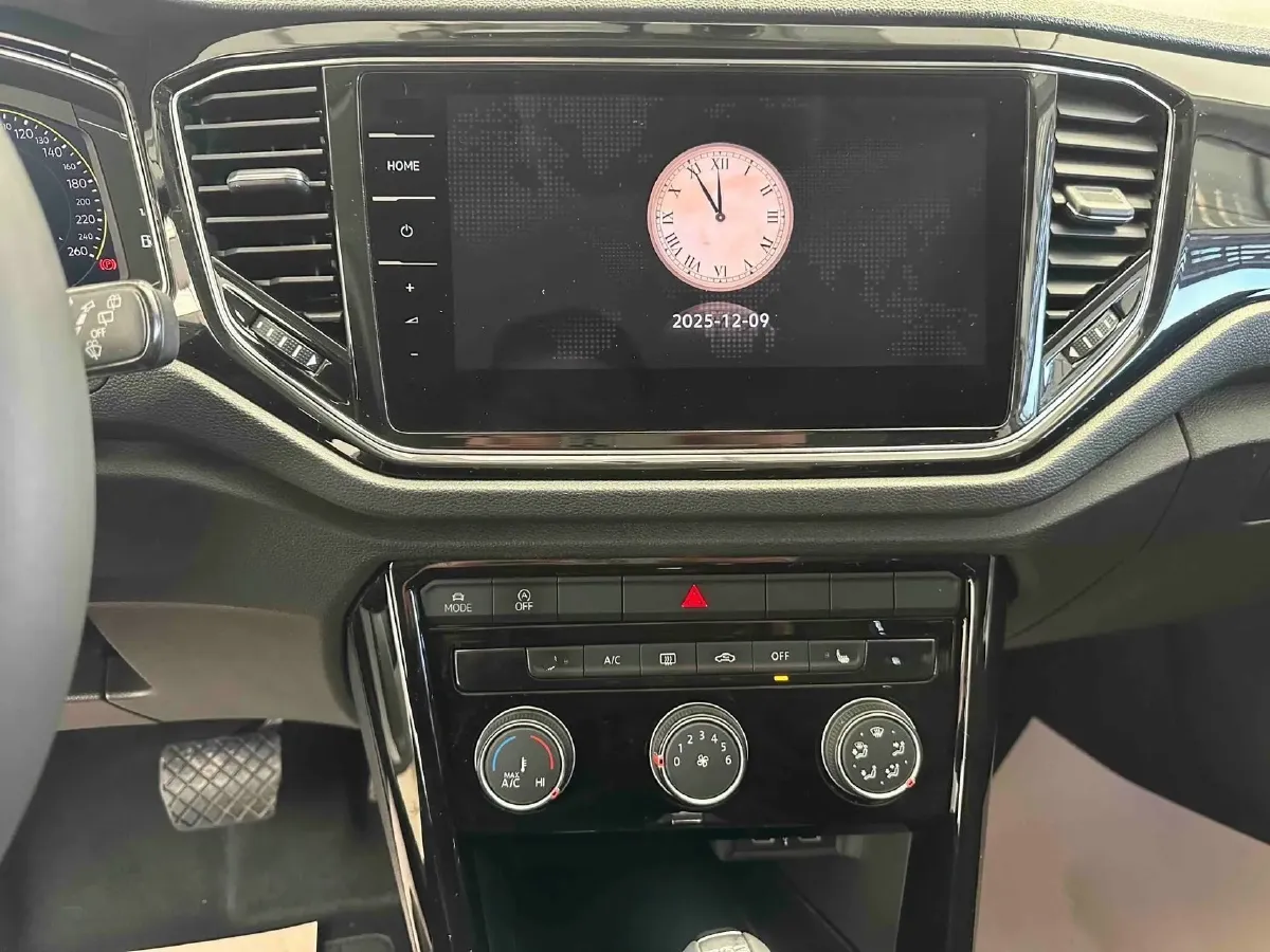 2021 Volkswagen T-Roc 1.4T 150HP L4 7DCT,autocango,china used car exporter,china ev exporter,chinese used car exporter,chinese used ev exporter