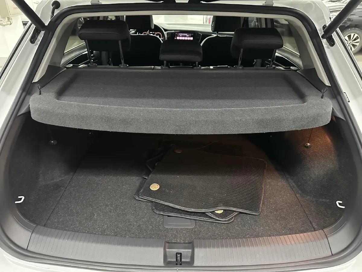 2021 Volkswagen T-Roc 1.4T 150HP L4 7DCT,autocango,china used car exporter,china ev exporter,chinese used car exporter,chinese used ev exporter