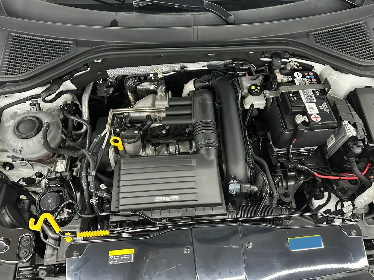 2021 Volkswagen T-Roc 1.4T 150HP L4 7DCT,autocango,china used car exporter,china ev exporter,chinese used car exporter,chinese used ev exporter