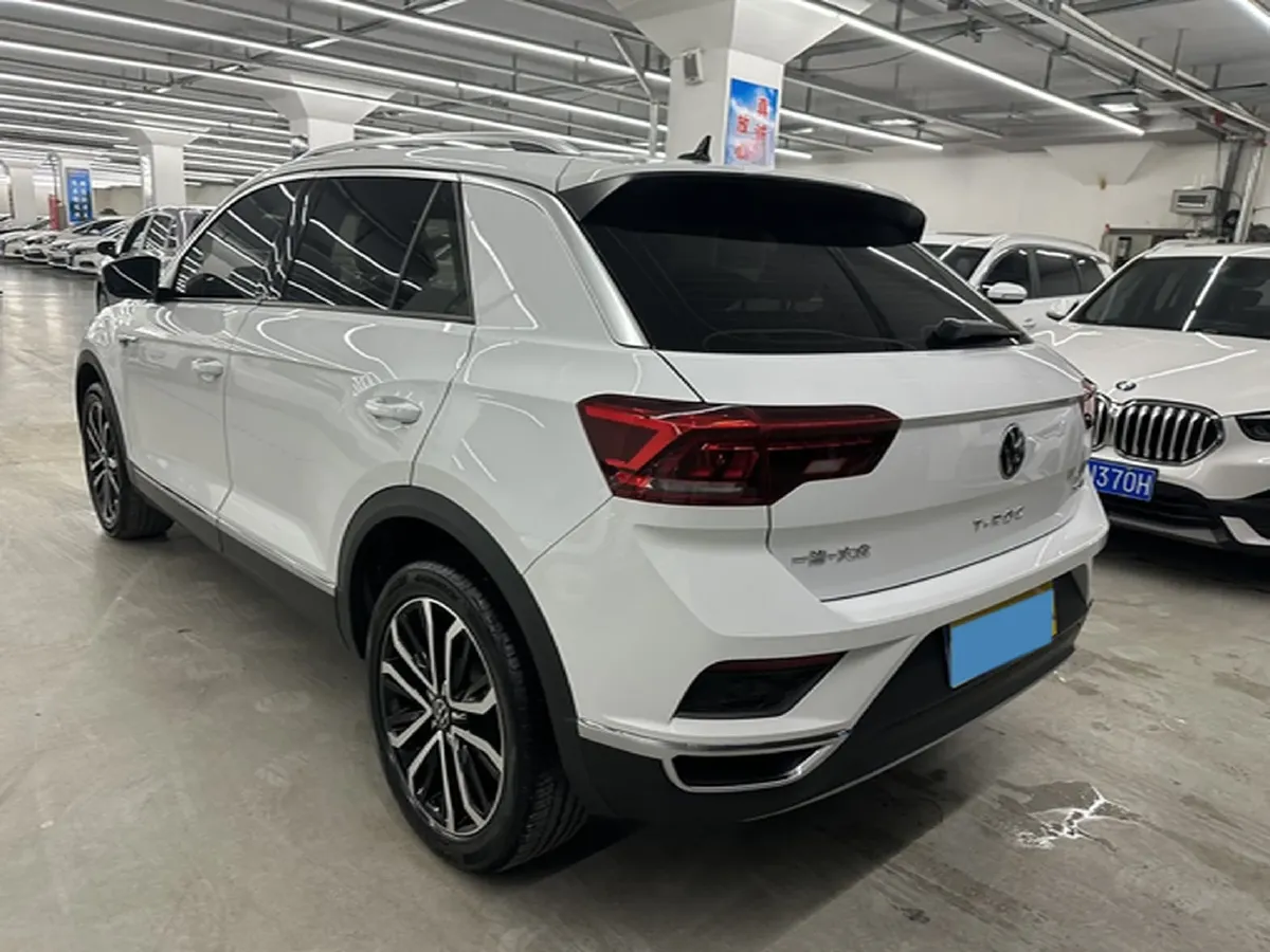 2021 Volkswagen T-Roc 1.4T 150HP L4 7DCT,autocango,china used car exporter,china ev exporter,chinese used car exporter,chinese used ev exporter