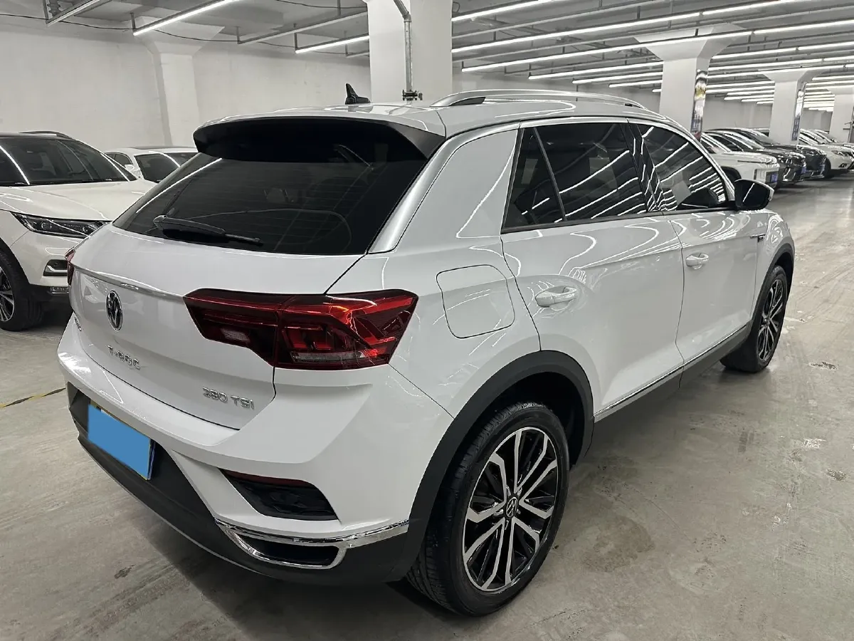 2021 Volkswagen T-Roc 1.4T 150HP L4 7DCT,autocango,china used car exporter,china ev exporter,chinese used car exporter,chinese used ev exporter