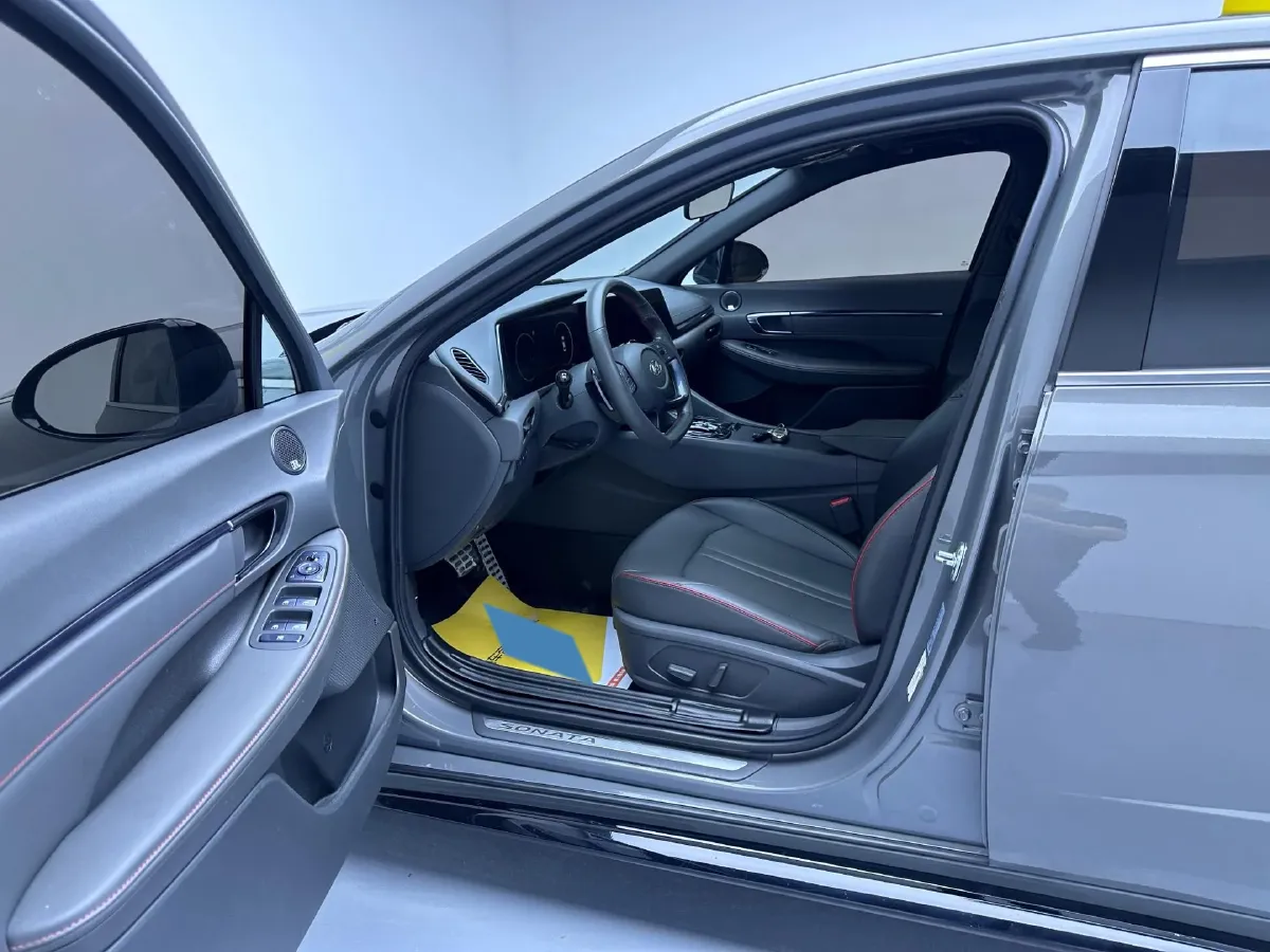 2020 Hyundai Sonata 1.5T 170HP L4 7DCT,autocango,china used car exporter,china ev exporter,chinese used car exporter,chinese used ev exporter