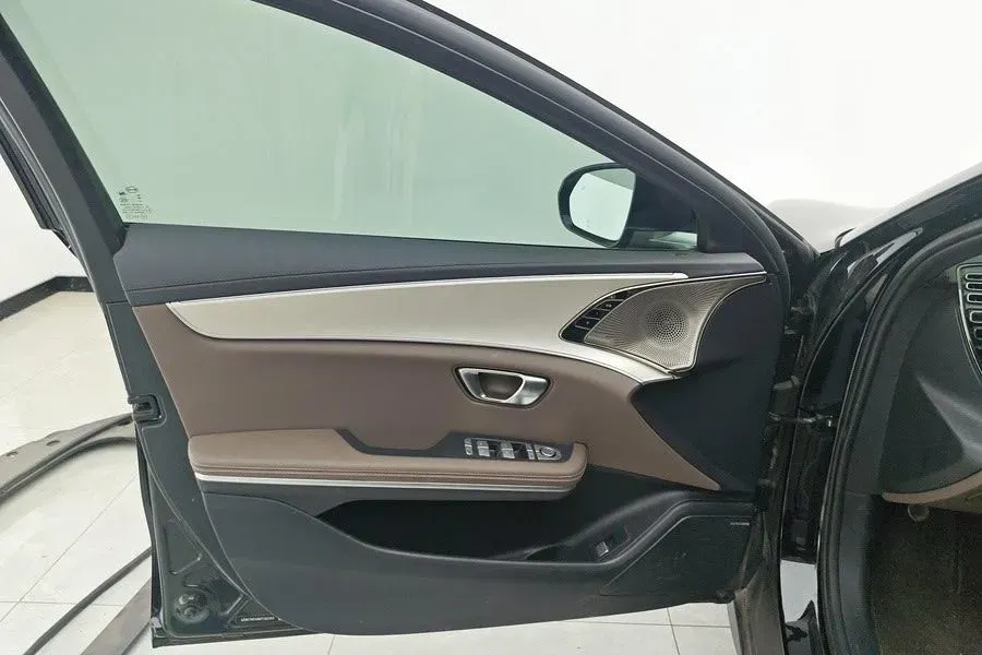 2025 BYD Han 1.5T 156HP L4 E-CVT PHEV,autocango,china used car exporter,china ev exporter,chinese used car exporter,chinese used ev exporter