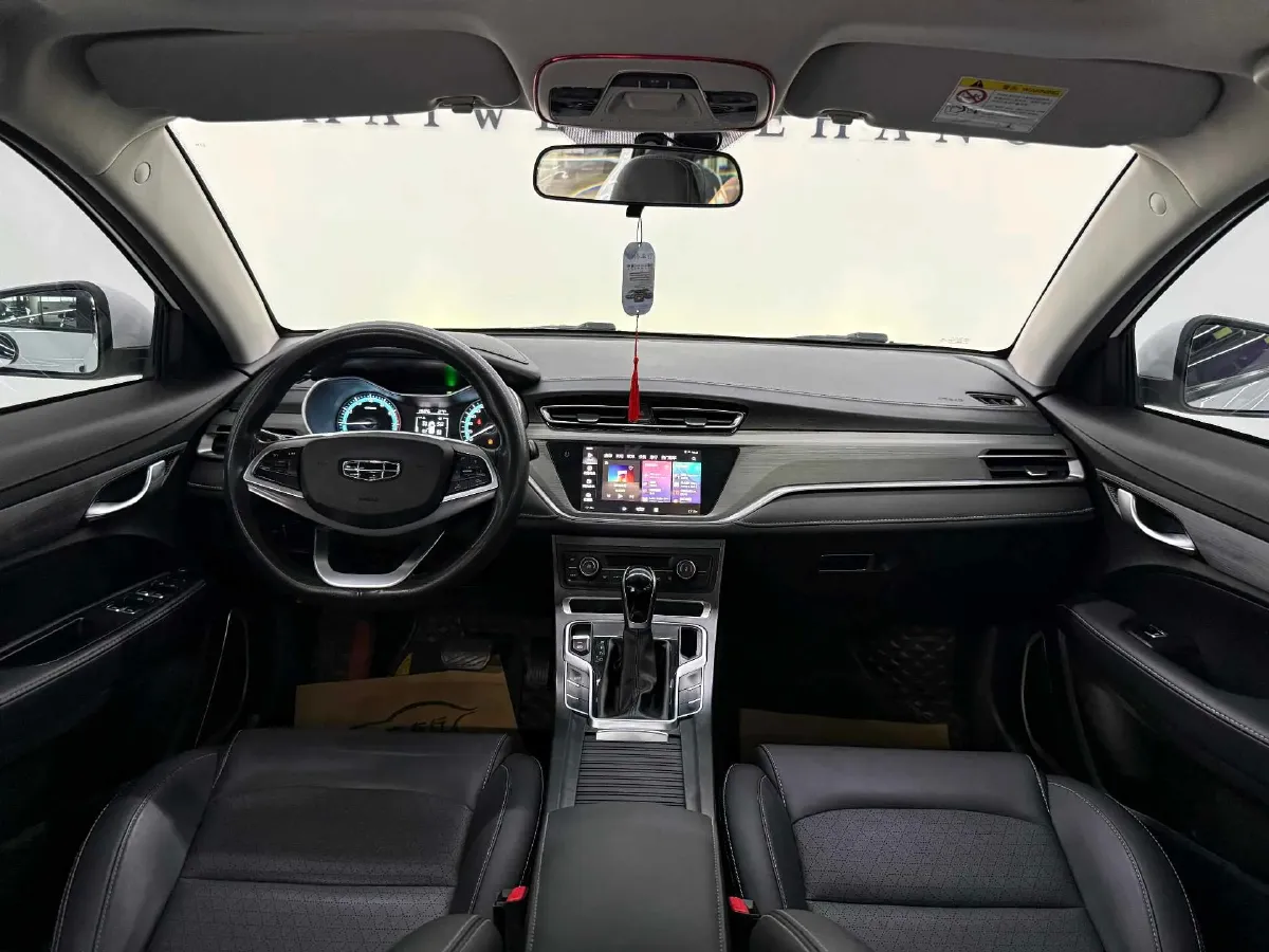 2021 BaoJun 530 1.5T 147HP L4 CVT,autocango,china used car exporter,china ev exporter,chinese used car exporter,chinese used ev exporter