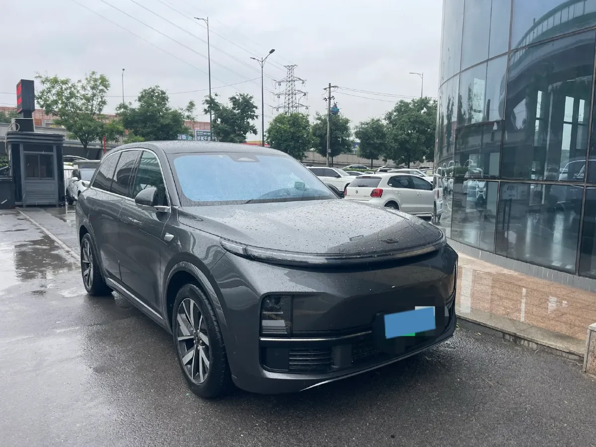 2023 Li L8 Range Extended 154HP REEV 40.9KWH,autocango,china used car exporter,china ev exporter,chinese used car exporter,chinese used ev exporter