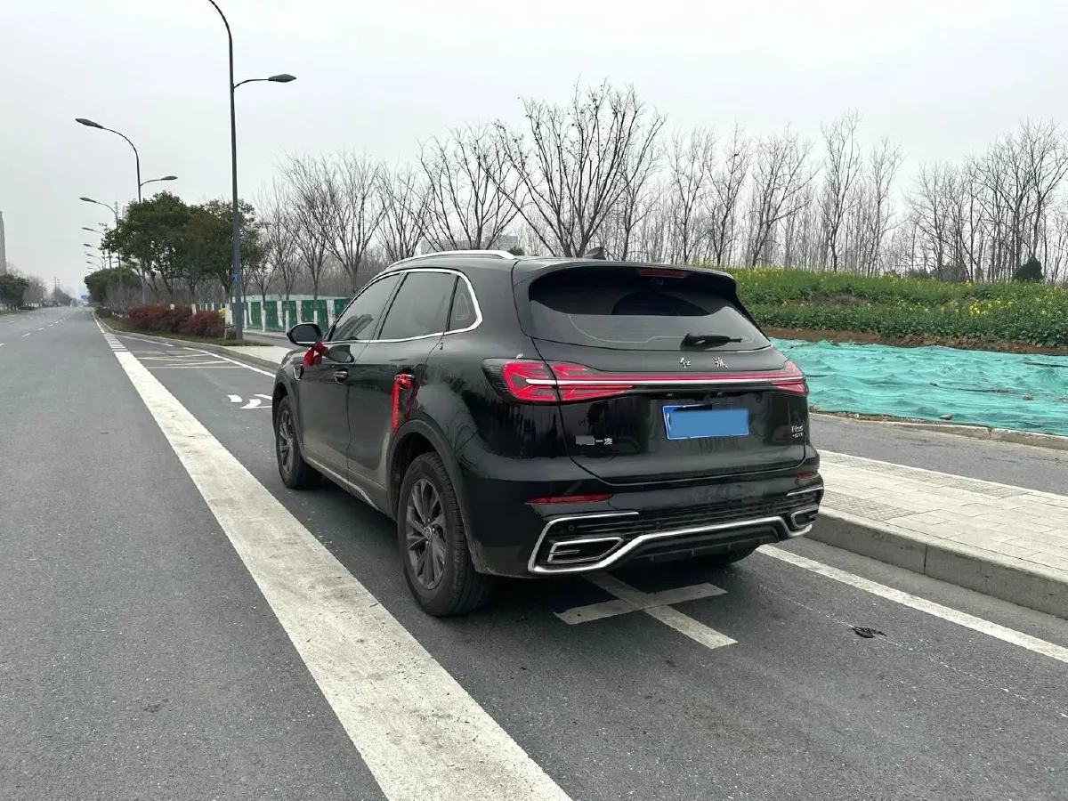 2026 HongQi HS5 2.0T 252HP L4 8AT,autocango,china used car exporter,china ev exporter,chinese used car exporter,chinese used ev exporter