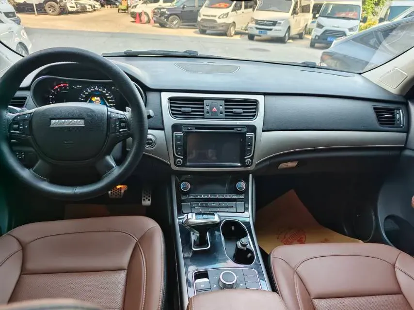2017 Haval H8 2.0T 252HP L4 8AT,autocango,china used car exporter,china ev exporter,chinese used car exporter,chinese used ev exporter