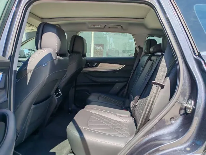 2022 HongQi E-QM5 BEV 54KWH,autocango,china used car exporter,china ev exporter,chinese used car exporter,chinese used ev exporter