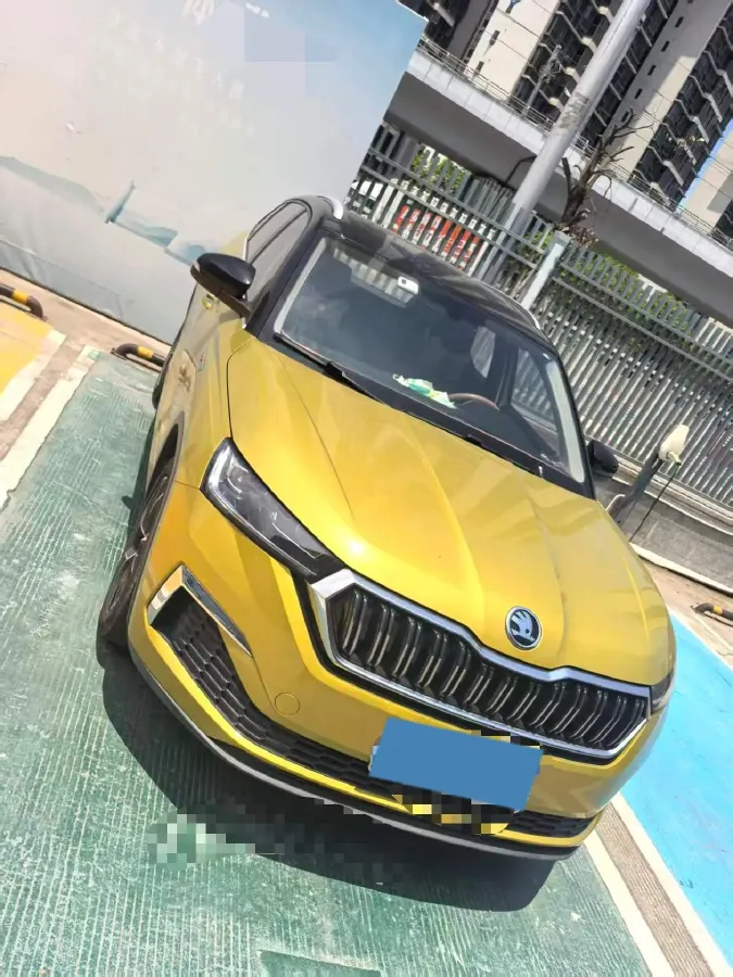 2020 Skoda Kamiq 1.2T 116HP L4 7DCT,autocango,china used car exporter,china ev exporter,chinese used car exporter,chinese used ev exporter